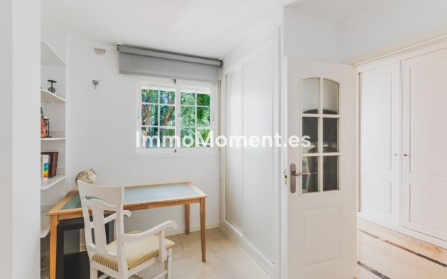 Revente - Appartement - Marbella - Nueva Andalucía