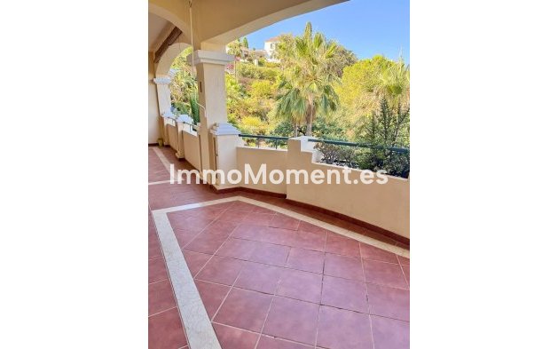 Resale - Apartment - Marbella - Elviria