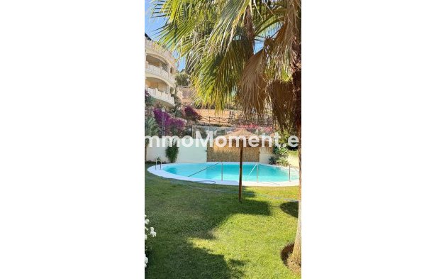 Resale - Apartment - Marbella - Elviria