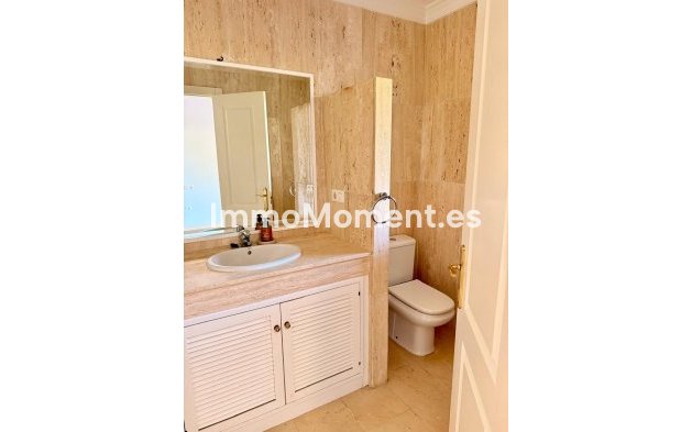 Resale - Apartment - Marbella - Elviria
