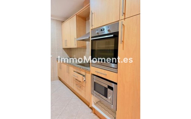 Resale - Apartment - Marbella - Elviria