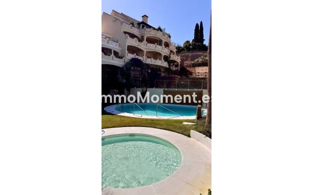 Resale - Apartment - Marbella - Elviria