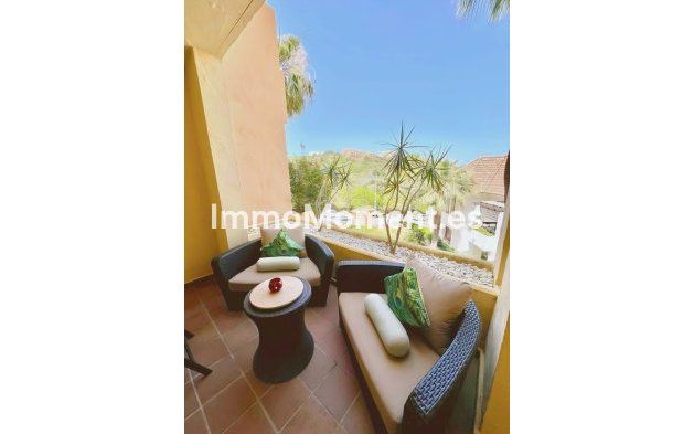 Resale - Apartment - Manilva - La Duquesa