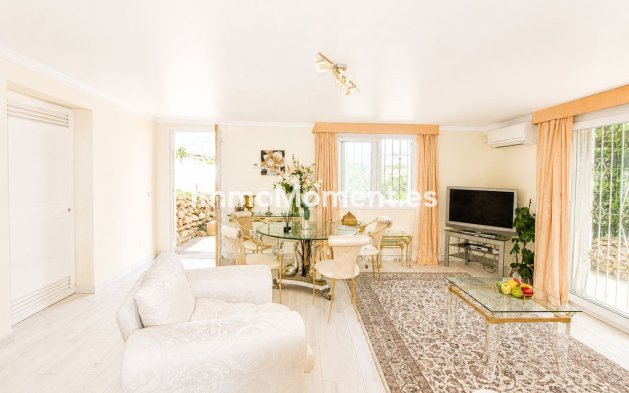 Bestaande woning - Vrijstaande villa - Marbella - Elviria