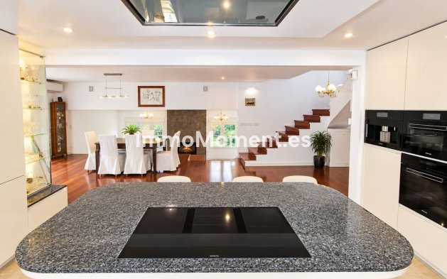 Wiederverkauf - Freistehende Villa - Marbella - El Rosario