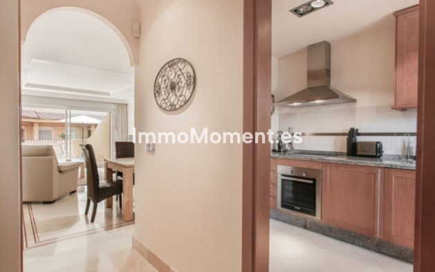 Revente - Appartement - Marbella - Nueva Andalucía