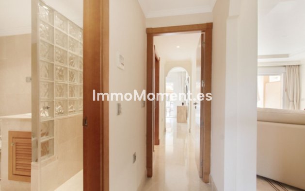 Revente - Appartement - Marbella - Nueva Andalucía