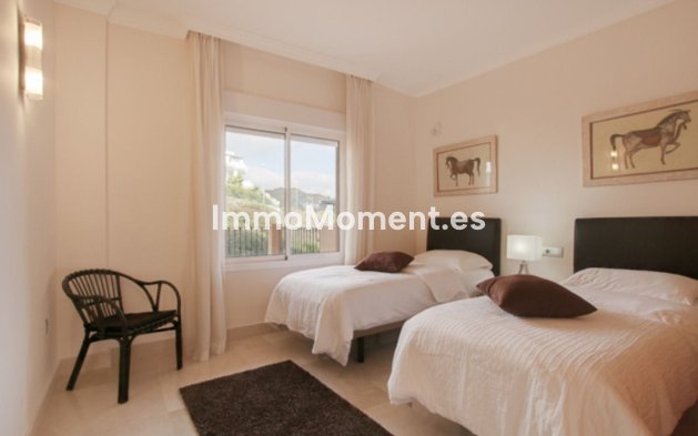Revente - Appartement - Marbella - Nueva Andalucía