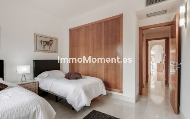 Revente - Appartement - Marbella - Nueva Andalucía