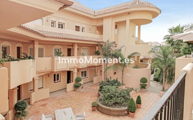 Revente - Appartement - Marbella - Nueva Andalucía