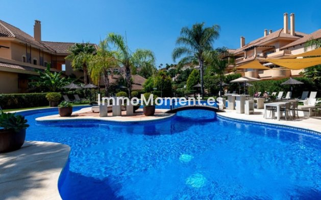 Revente - Appartement - Marbella - Nueva Andalucía