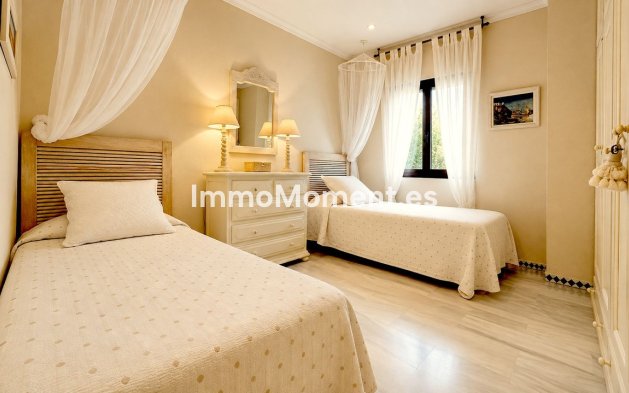 Revente - Appartement - Estepona  - Estepona Centro