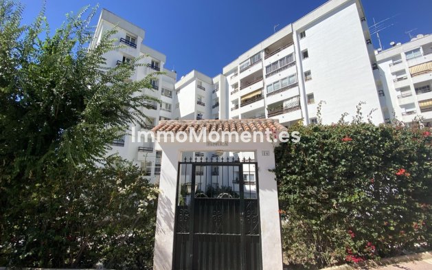 Resale - Apartment - Marbella - Nueva Andalucía