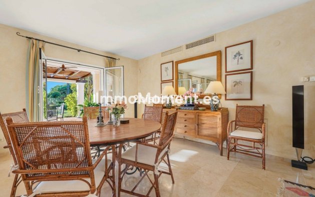 Wiederverkauf - Freistehende Villa - Marbella - Elviria