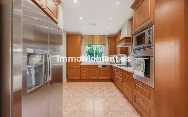 Wiederverkauf - Freistehende Villa - Marbella - Elviria