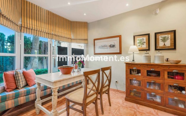 Wiederverkauf - Freistehende Villa - Marbella - Elviria