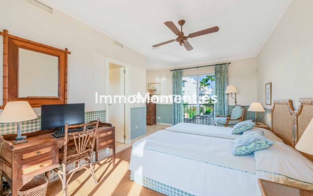 Wiederverkauf - Freistehende Villa - Marbella - Elviria