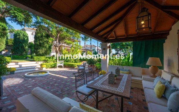 Wiederverkauf - Freistehende Villa - Marbella - Elviria