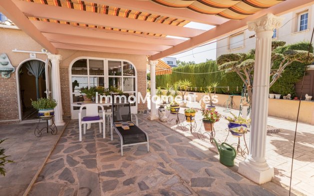 Reventa - Villa independiente - Orihuela - La Regia