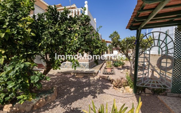 Reventa - Villa independiente - Orihuela - La Regia