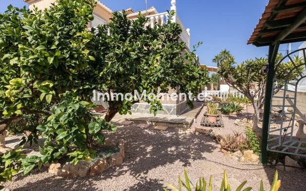 Reventa - Villa independiente - Orihuela - La Regia