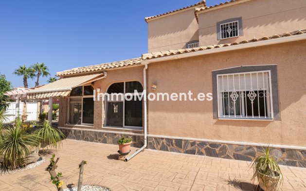 Reventa - Villa independiente - Orihuela - La Regia