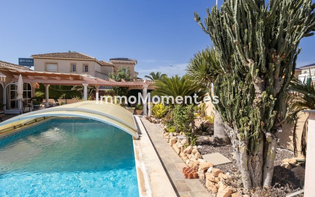 Reventa - Villa independiente - Orihuela - La Regia