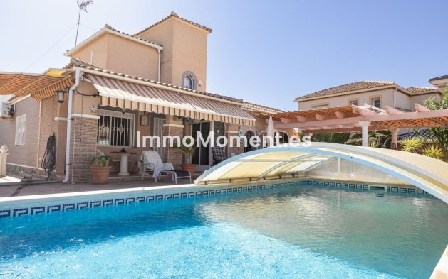 Reventa - Villa independiente - Orihuela - La Regia