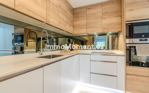 Bestaande woning - Appartement - Puerto Banús