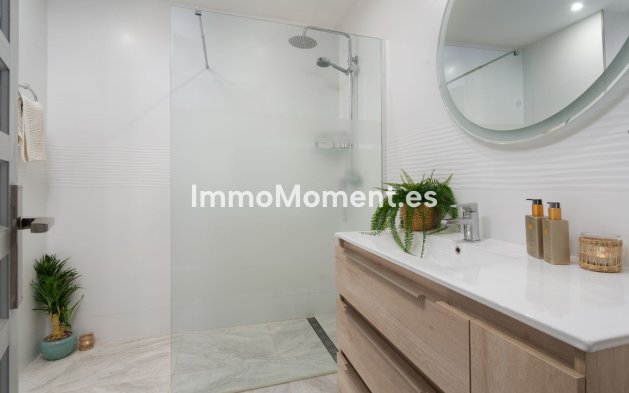 Reventa - Villa independiente - Benalmadena - Benalmadena Centro