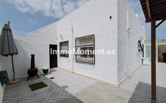 Reventa - Villa independiente - Orihuela Costa - Villamartín