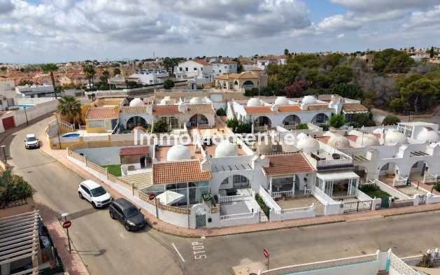 Reventa - Villa independiente - Orihuela Costa - Villamartín