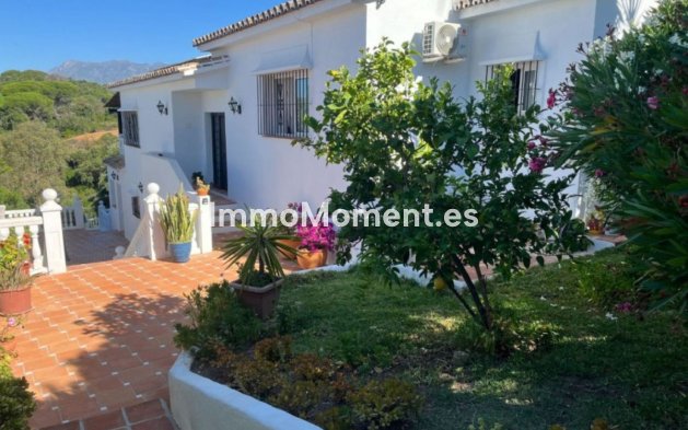 Reventa - Villa independiente - Marbella - Elviria