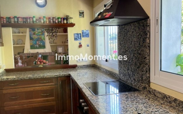 Reventa - Villa independiente - Marbella - Elviria