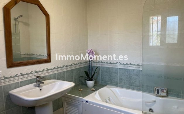 Reventa - Villa independiente - Marbella - Elviria