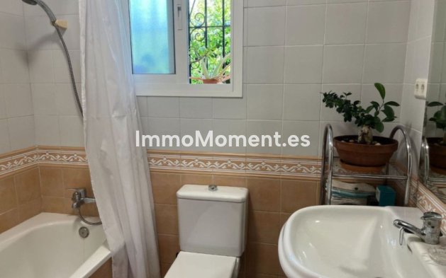 Reventa - Villa independiente - Marbella - Elviria