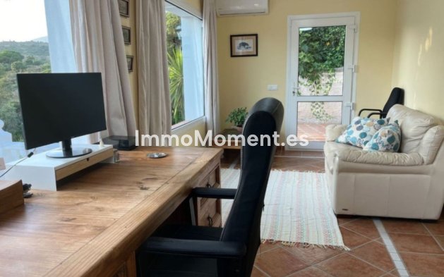 Reventa - Villa independiente - Marbella - Elviria
