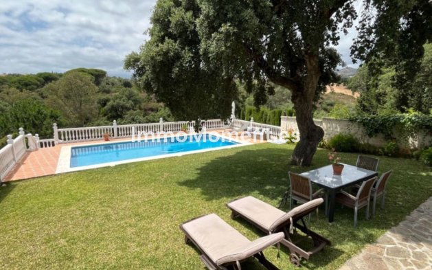 Reventa - Villa independiente - Marbella - Elviria
