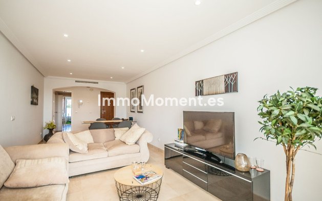 Resale - Apartment - Marbella - Elviria