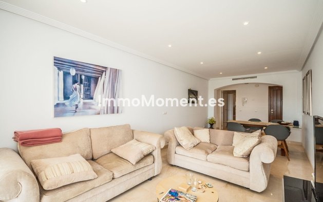 Resale - Apartment - Marbella - Elviria