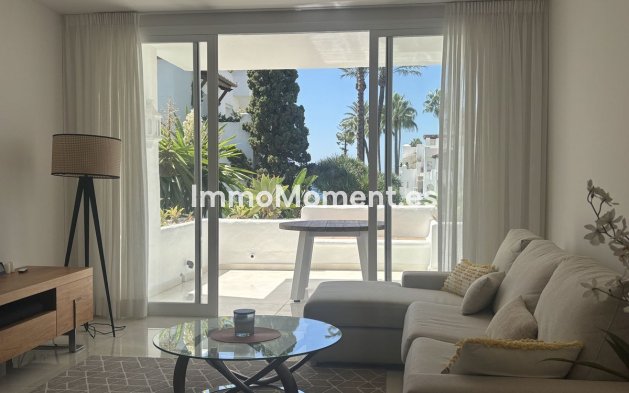 Resale - Apartment - Estepona - Estepona Centro