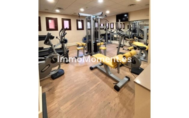 Resale - Apartment - Estepona - Estepona Centro