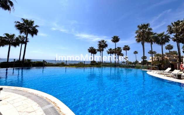 Resale - Apartment - Estepona - Estepona Centro