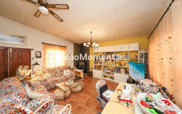 Reventa - Villa independiente - Interior  - Estacion de Cartama