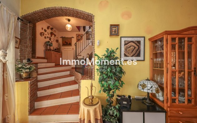Reventa - Villa independiente - Interior  - Estacion de Cartama