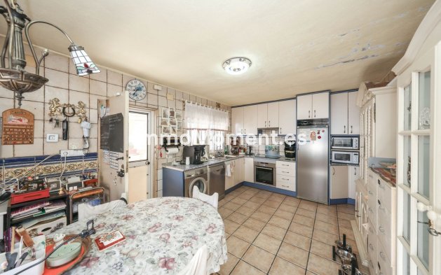 Reventa - Villa independiente - Interior  - Estacion de Cartama