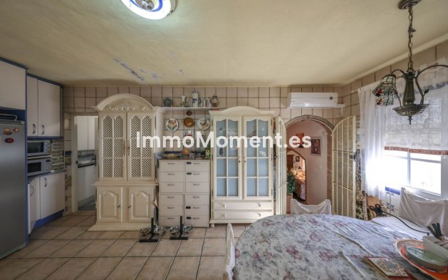 Reventa - Villa independiente - Interior  - Estacion de Cartama