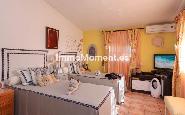Reventa - Villa independiente - Interior  - Estacion de Cartama