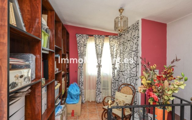 Reventa - Villa independiente - Interior  - Estacion de Cartama
