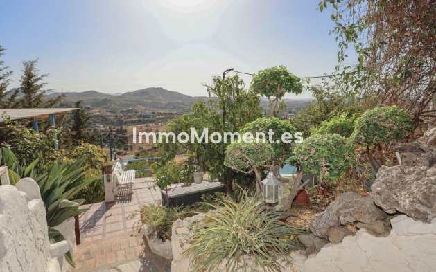 Reventa - Villa independiente - Interior  - Estacion de Cartama